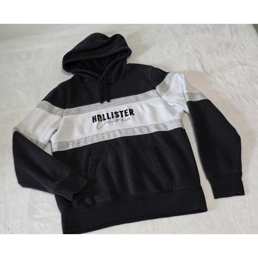 Hollister California Mens Large Black Gray pullover hoodie Spellout Design